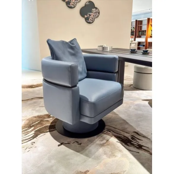 M7711H31 Tea Chair: Epitome of Comfort for Serene Tea Moments