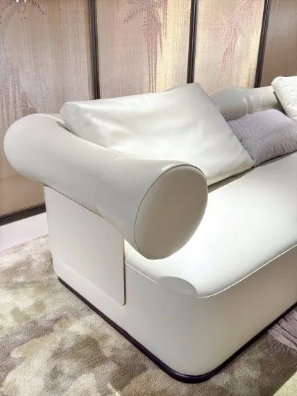 Elegant - rhyme Tranquil - realm M7708SF4 Four - seater Sofa Elegant - rhyme Tranquil - realm M7708SF4 Four - seater Sofa