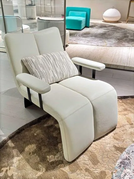 Plain - charm Leather - art M7703SF15 Lounge Chair