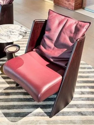 Crimson charm Elegant Seat M7706SF13 Lounge Chair